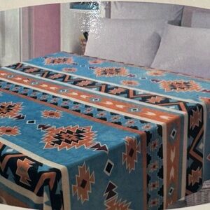 New Twin size thick flannel blanket Aztec print southwestern colorful